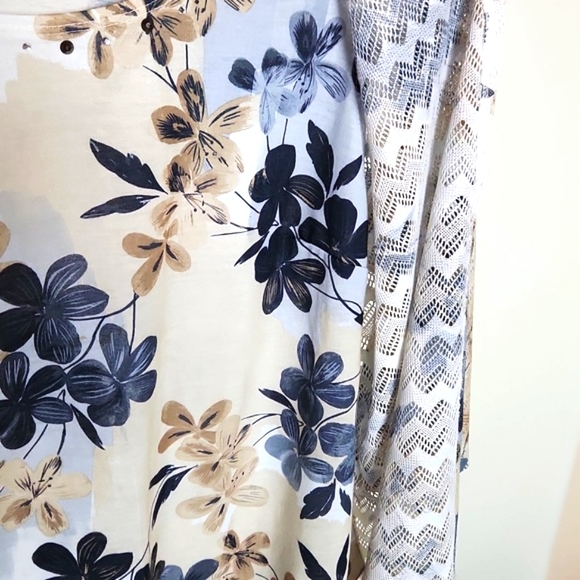 Alfred Dunner Petite 3/4 sleeve Blue and Floral Blouse Size-PS New witho… - Picture 7 of 8